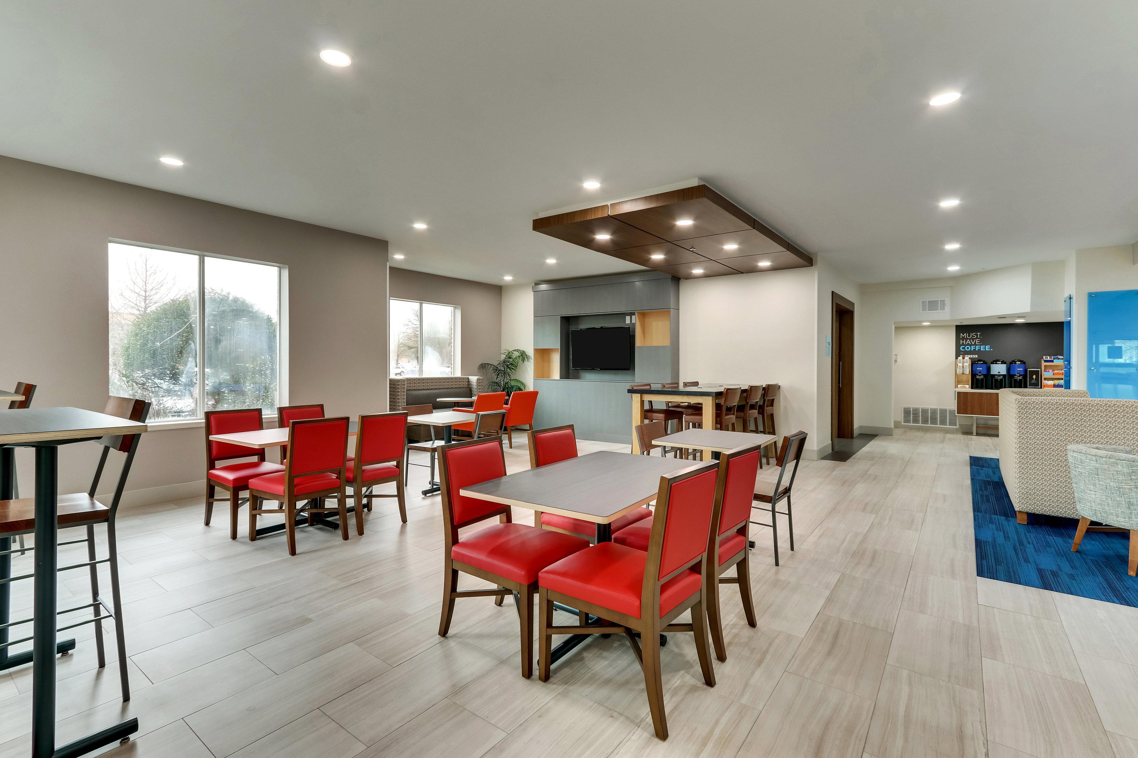 Holiday Inn Express & Suites Waxahachie By Ihg Exterior photo